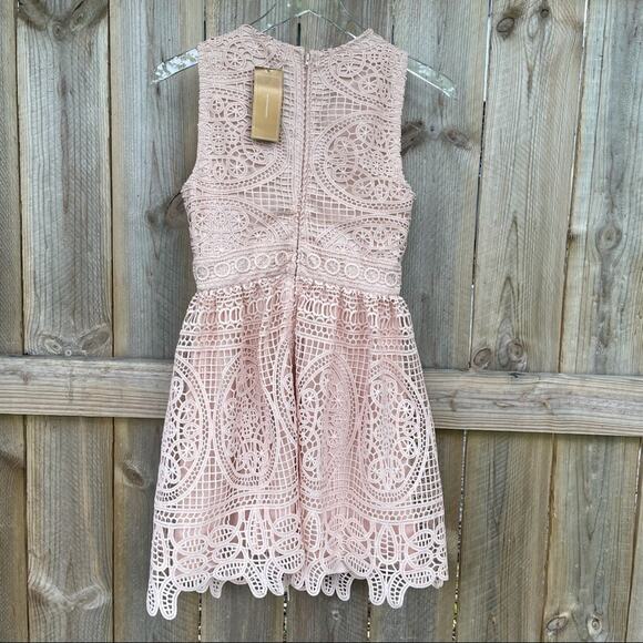Miami Dress XS Blush Pink Lace Spring Summer NWT - Picture 2 of 8
